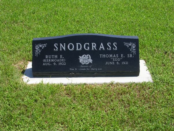 Ruth Emily (Kermoade) Snodgrass Grave Photo