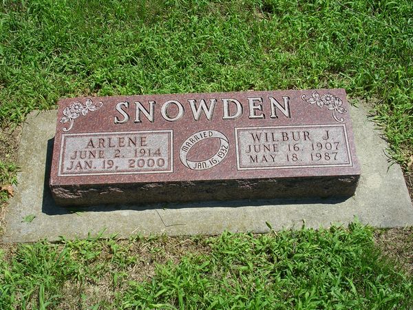 Velva Arlene (Wallar) Snowden Grave Photo