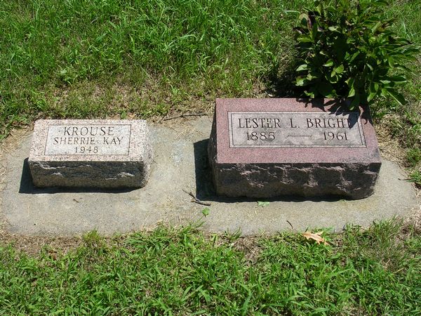 Lester L. Bright Grave Photo